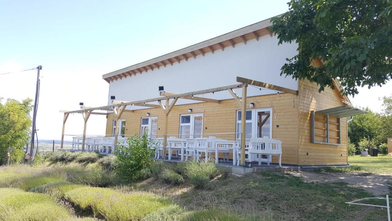Levendulaszat Simontornya Exteriér fotografie